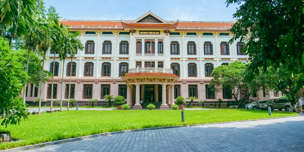 vietnam national fine arts museum