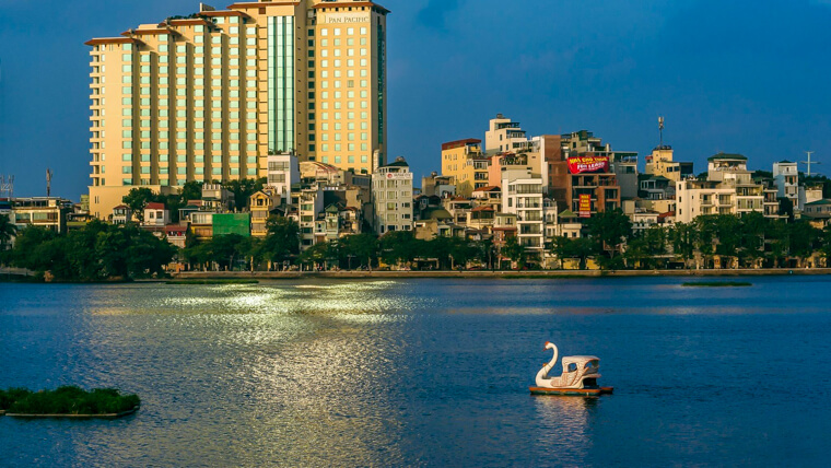 lake in hanoi