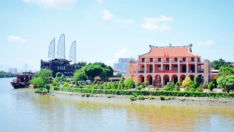 hotels in ho chi minh city district 4