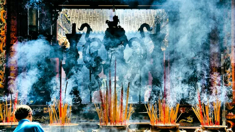 incense in vietnam