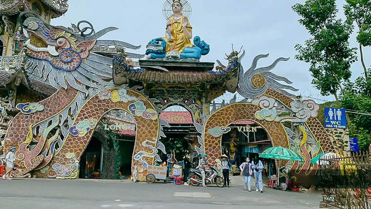 linh phuoc pagoda dalat