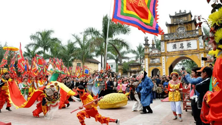 dragon dance in vietnamese
