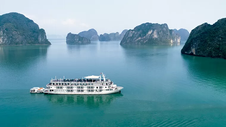 luxury halong bay cruises
