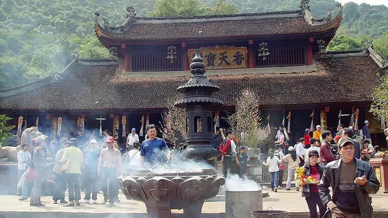 huong pagoda