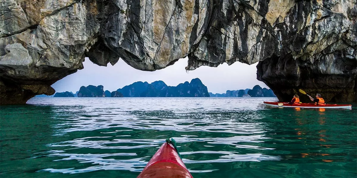 kayaking in vietnam