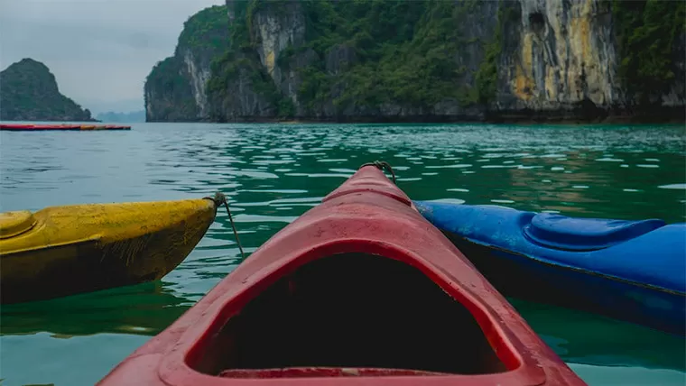 kayaking tours in vietnam