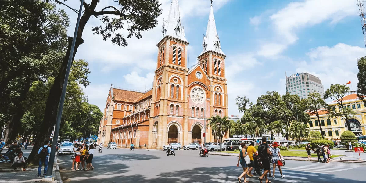 churches in ho chi minh