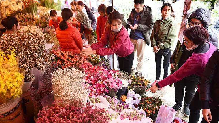 flower market in vietnam