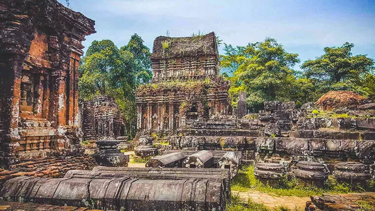 Ruin why you should visit Vietnam