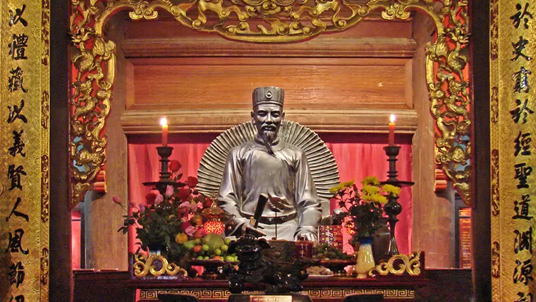 teacher chu van an statue in temple of literature