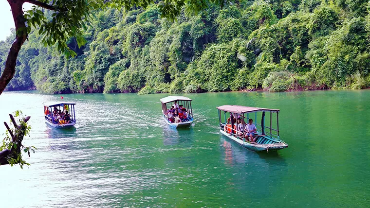 Ba be largest lake in Vietnam