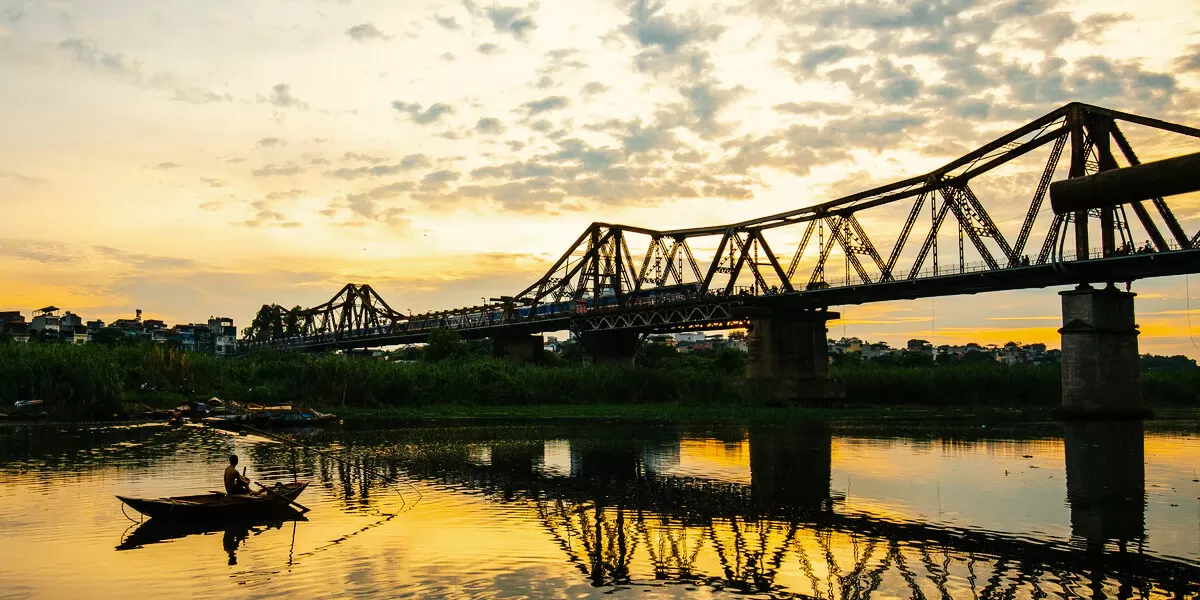 bridges in hanoi