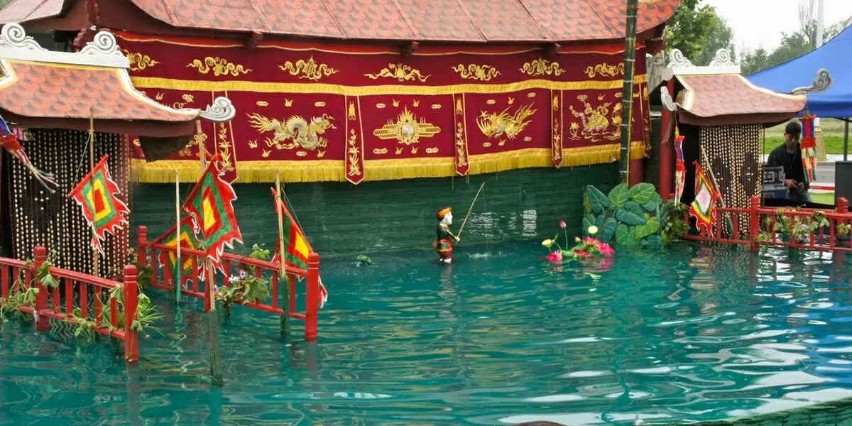 Hanoi water puppet