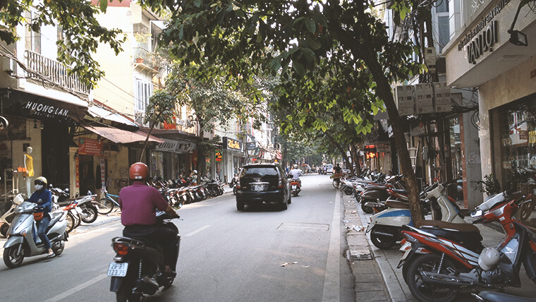 Best shopping in Hanoi Old Quarter