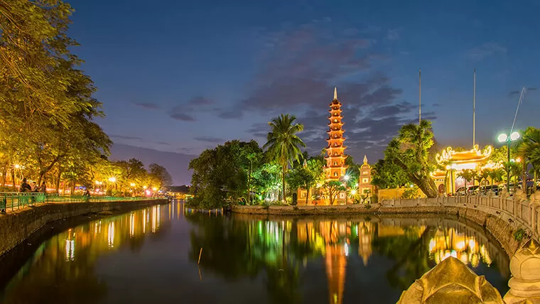 Tran Quoc pagoda opening hours