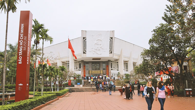 ho chi minh museum next to mausoleum 