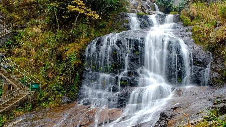 sapa silver waterfall in vietnam