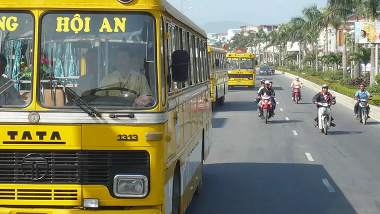 Shuttle buses from Da Nang to Hoi An
