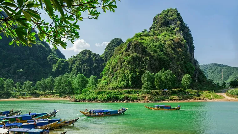 Vietnam national parks caves