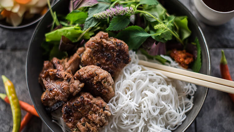 bun cha must eat in hanoi foods