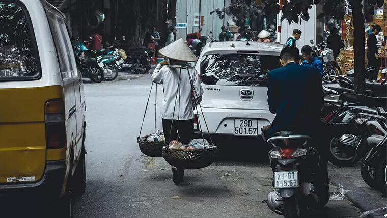 Hanoi temperature in April