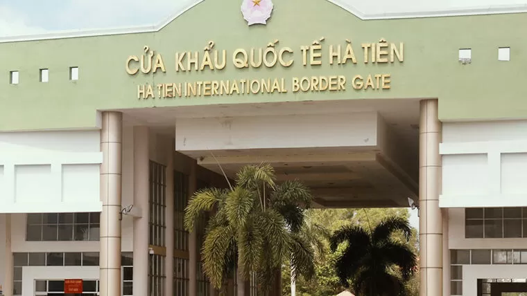 Ha Tien border crossing