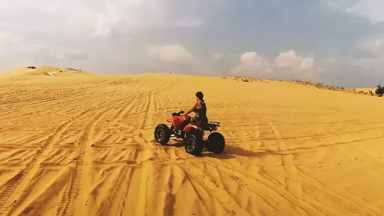 sand quad biking in mui ne vietnam
